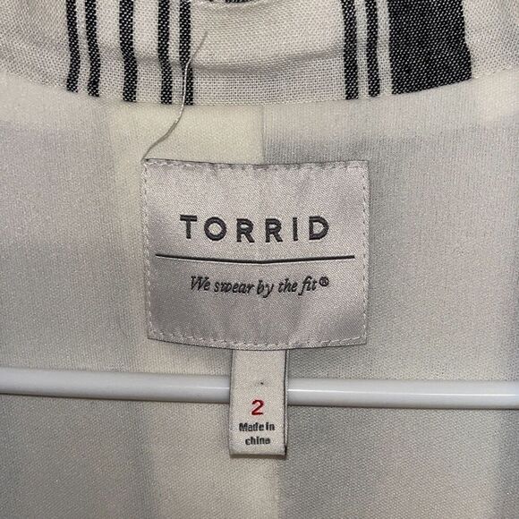 Torrid Striped 2 Button Linen Blend Blazer 2X - Picture 3 of 6
